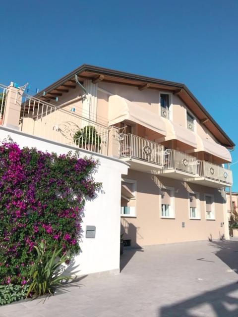 Residence Stella Marina di Massa Extérieur photo